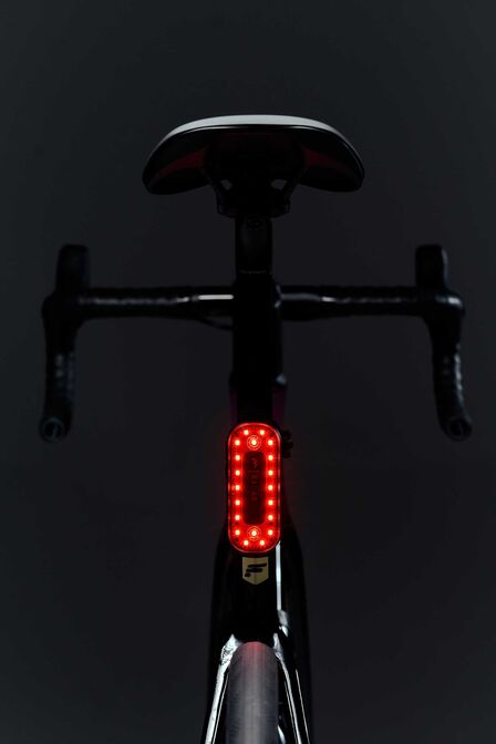 Ein voll aufgeladener Akku vom «BBB Signal Radar» hält bis zu 14 Stunden. Foto: © BBB Cycling